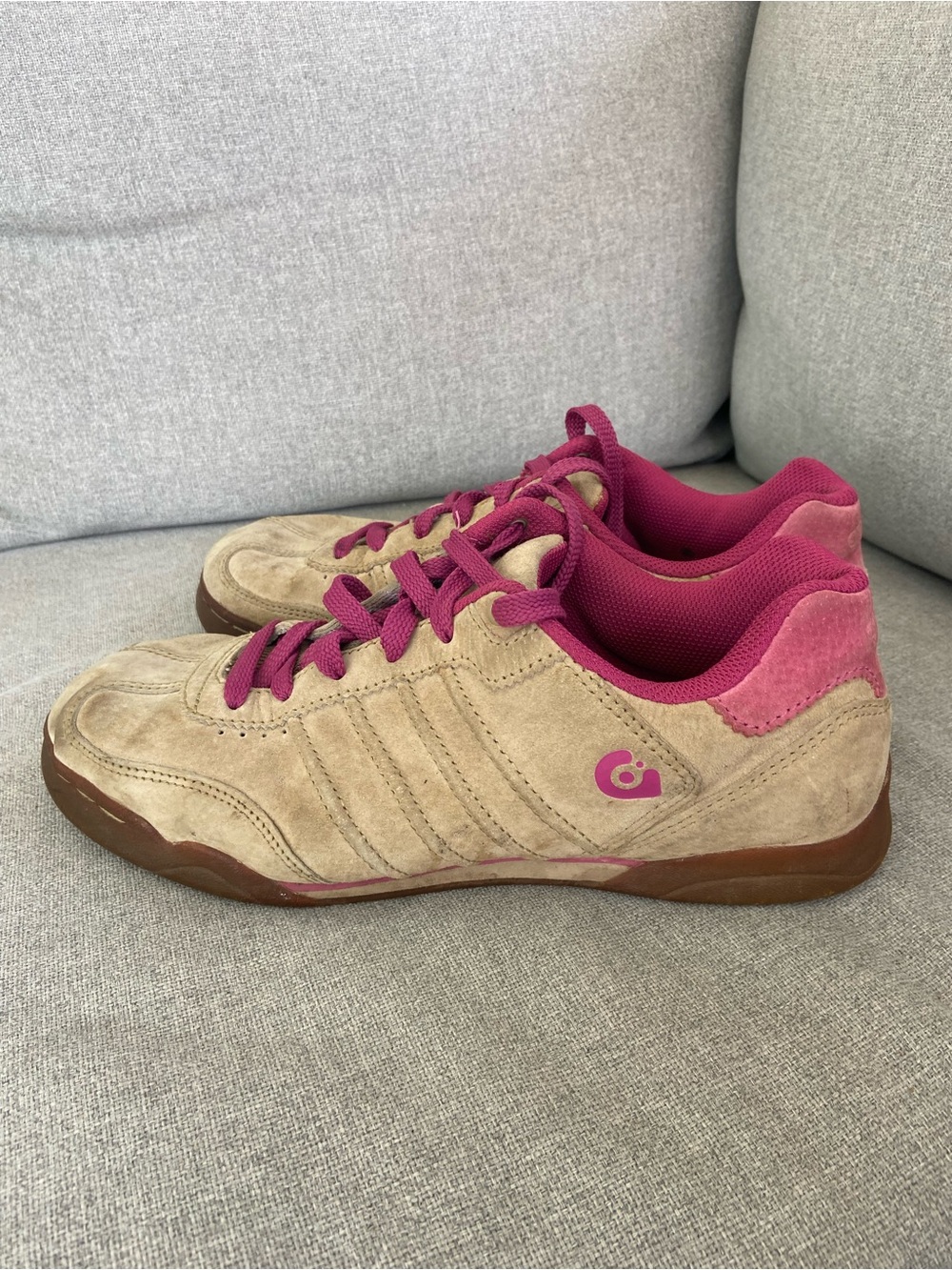 Gravis Kingpin Beige suede skate shoe sneakers